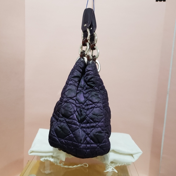 6️⃣5️⃣0️⃣Auth Lock Medium tote nylon cannage - Picture 5 of 15